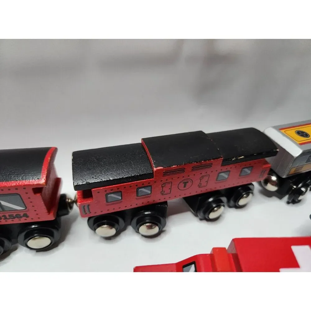 CIRCO Wooden Train & Vehicle Lot – Engines, Cars, Plane, Construction